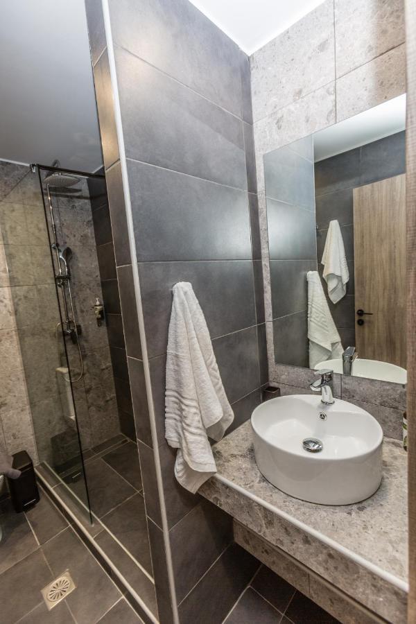 Raise Athens Metro Apartments Luaran gambar