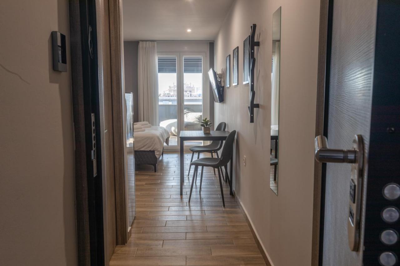 Raise Athens Metro Apartments Luaran gambar